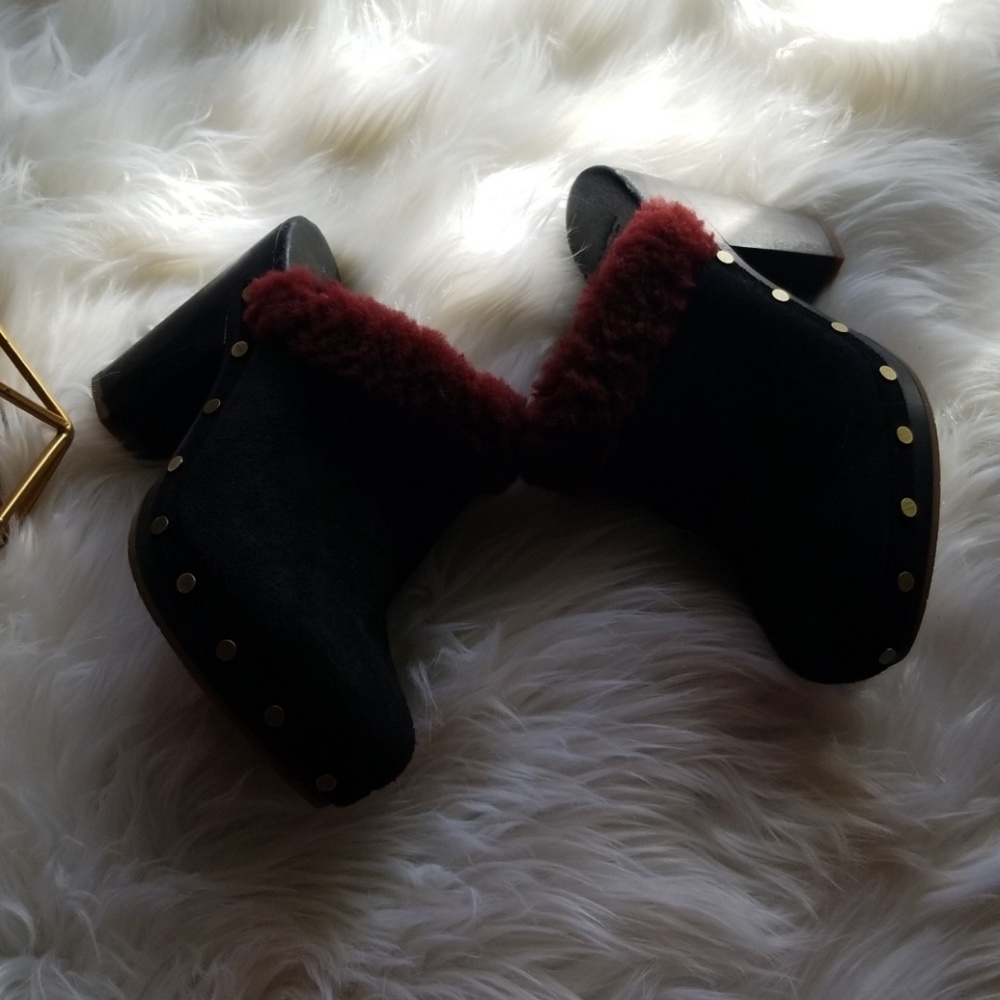 Ugg Clogs - image 3